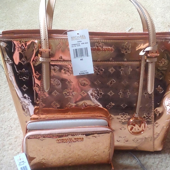 Michael Kors Purse & Michael Kors Wallet